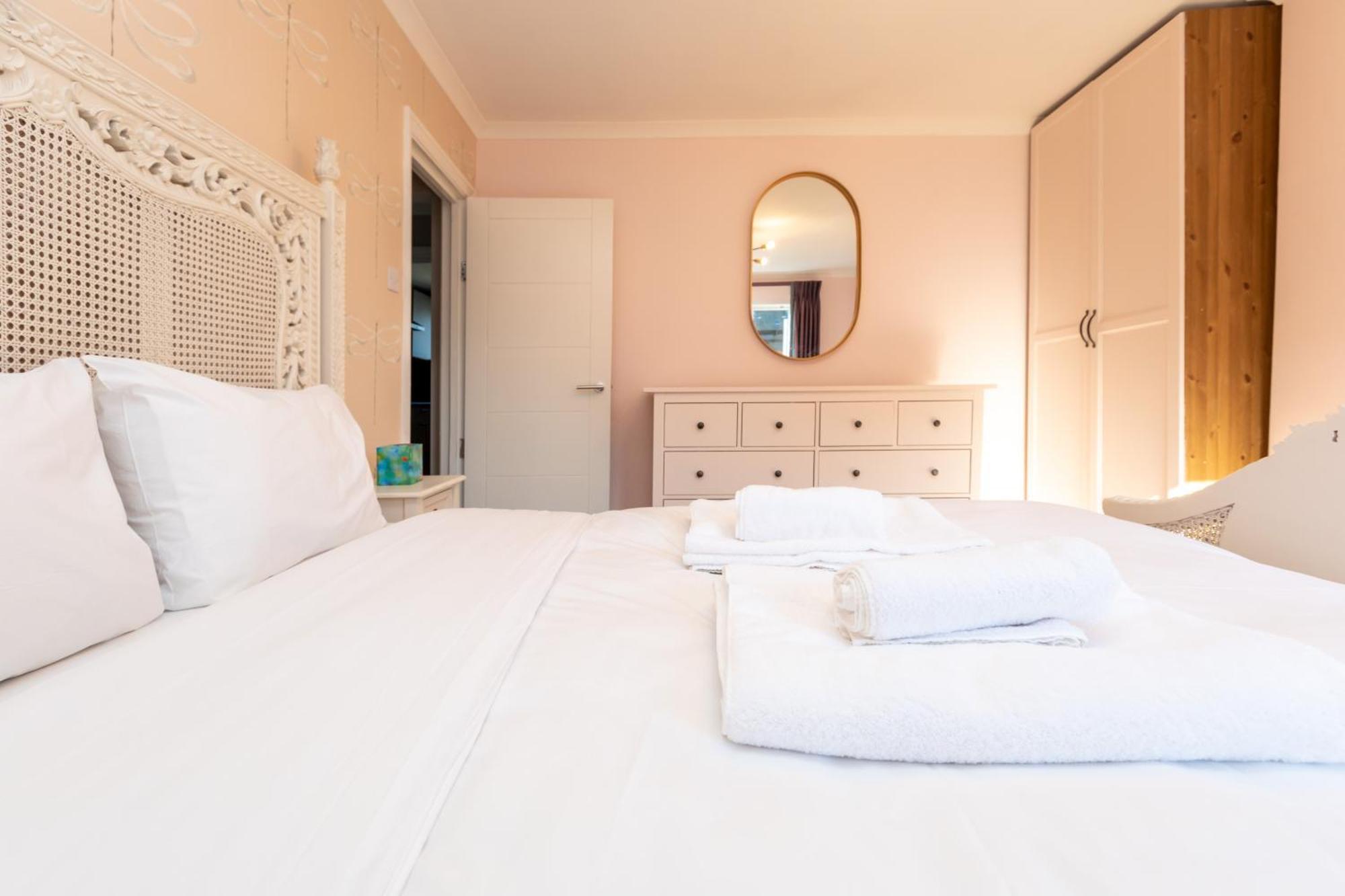 Апартаменты Spacious & Pristine 2Bd Flat - Balham Лондон Экстерьер фото