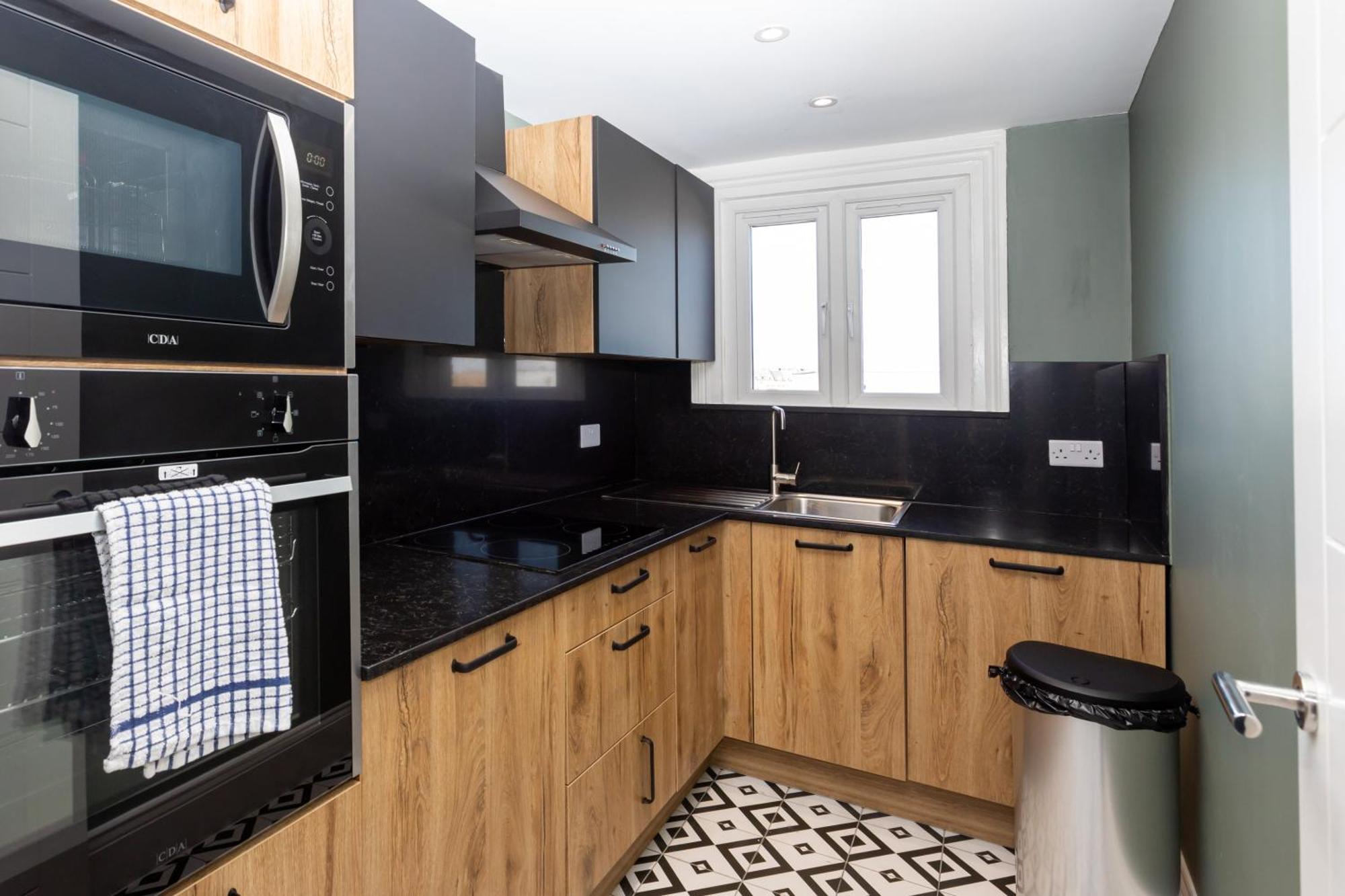 Апартаменты Spacious & Pristine 2Bd Flat - Balham Лондон Экстерьер фото