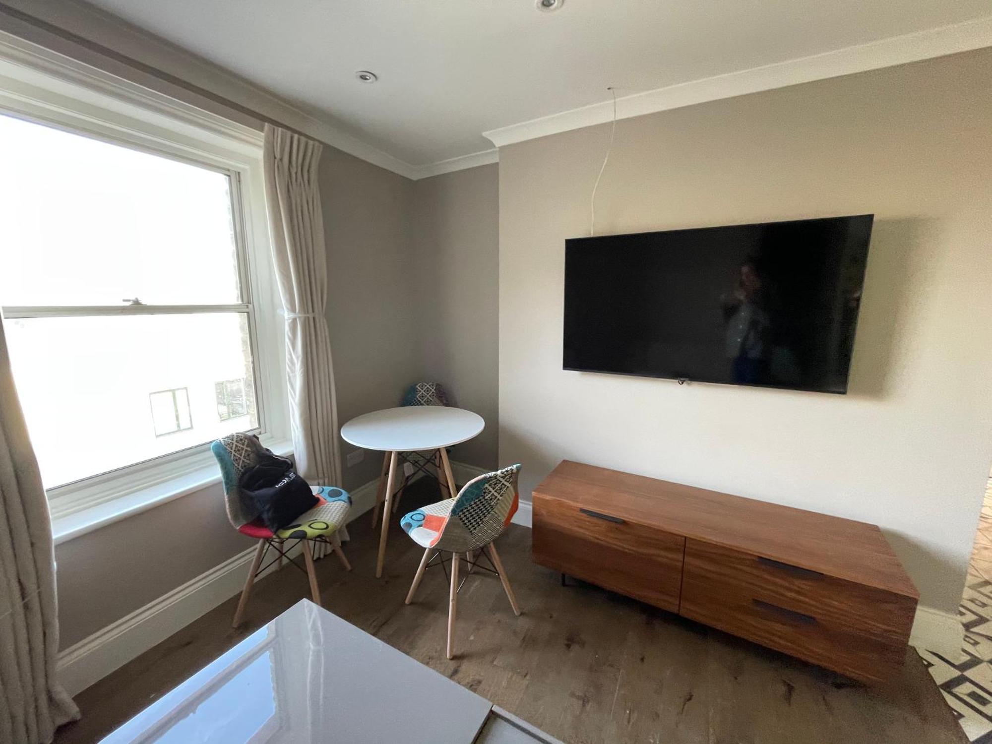Апартаменты Spacious & Pristine 2Bd Flat - Balham Лондон Экстерьер фото